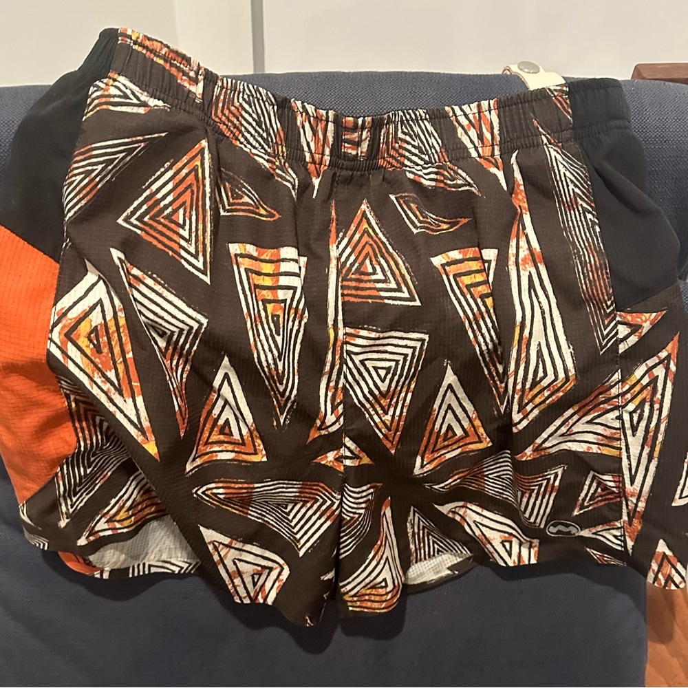 Janji medium shorts